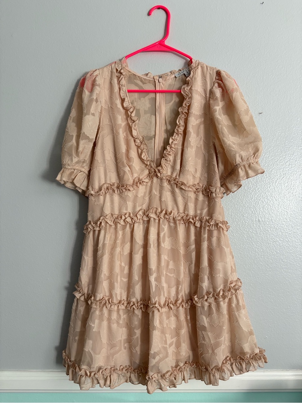 Ruffled Tiered Lace Mini Dress - Beige